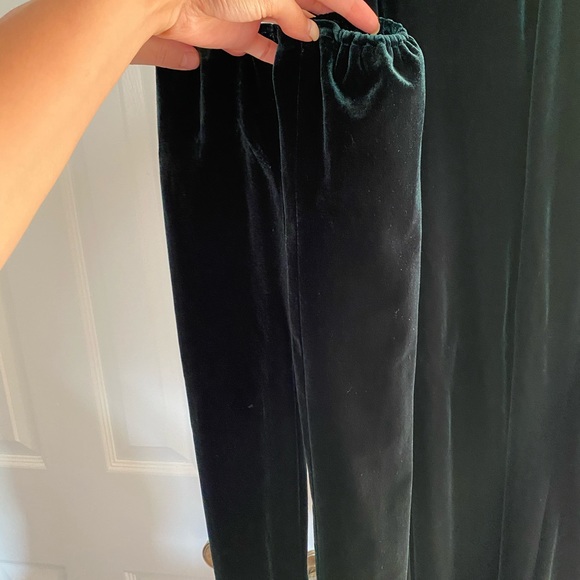 Green velvet gown - Picture 6 of 7